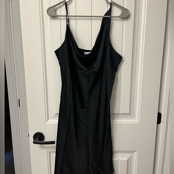 NWT ABERCROMBIE Silk Black Dress - Picture 1 of 3